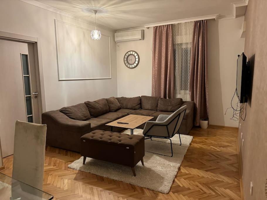 Long Royal Leilighet Podgorica Eksteriør bilde